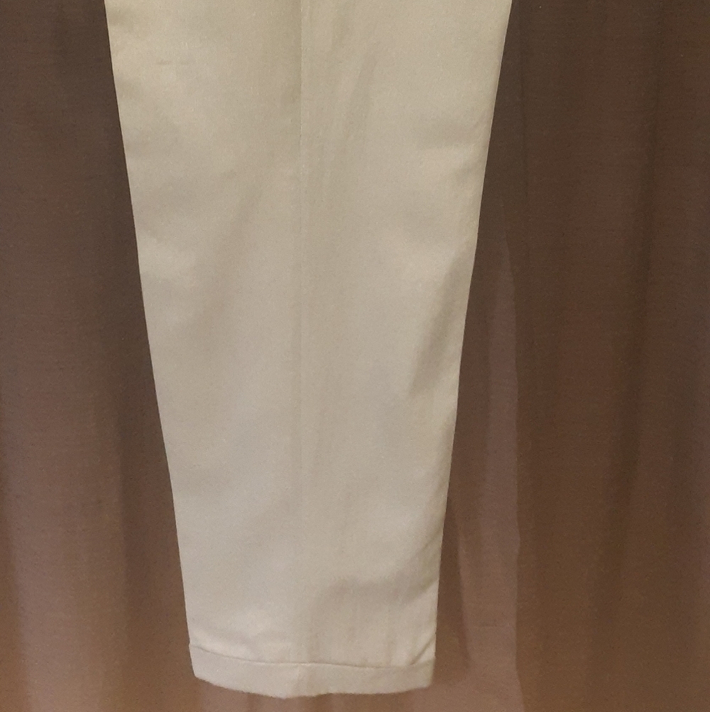 Perry Ellis - Picture 2 of 4